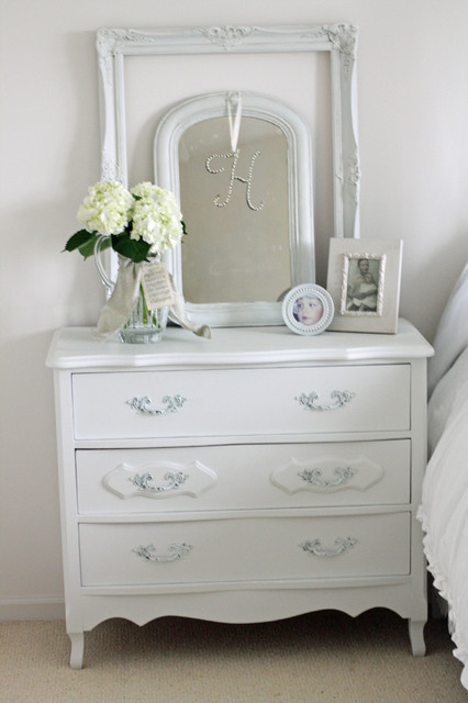 Drawer Dressered Handles 3 Drawer Dressered With Double Handles Displaying Framed Mirrors And White Flowers House Designs  Stylish 3 Drawer Dresser For Increasing Home Interior 