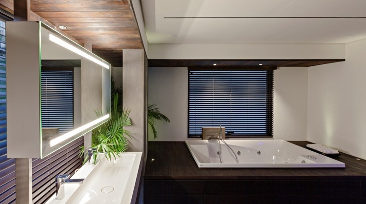 Bathroom Design Mirror Appealing Bathroom Design With Backlit Mirror Above The Sink And Covered Bath Tub Near Window At Villa Sky Abraham John Bedroom  Interior Decorating Tips With Fusion Furnishing Model 