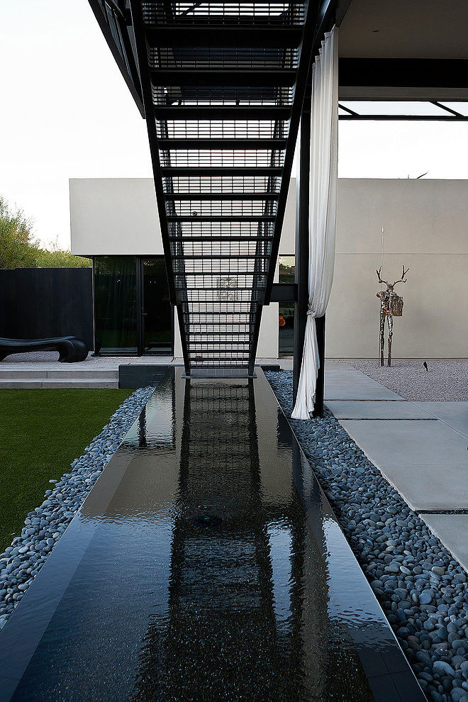 Black Staircase Pond Awesome Black Staircase And Long Pond Outside The Tresarca Residence Assemblage Studio With The Grass Yard Residence  Modern Family House Design: Resaca Residence 