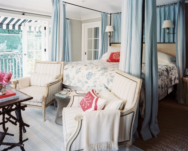 Canopy Bed Comfortable Awesome Canopy Bed Placed In Comfortable Bedroom With White Chairs And Round Side Table Near Wooden Table Bedroom  Turquoise Bedroom Ideas In Some Divergent Rooms 