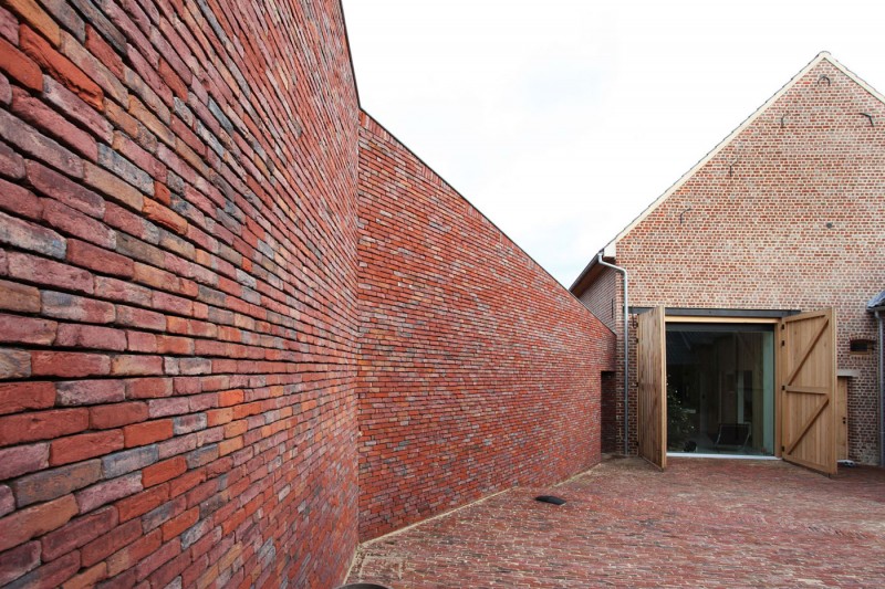 House Dm Red Brighter House DM Built In Red Brick Piles Wall Brick Paving Floor Toward Brick House With Triangular Top And Wide Opened Entry Architecture  Converted Home Project In Contemporary Style Designs 