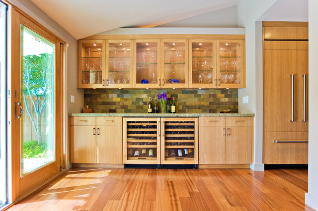 Center Displaying And  Bathroom  Wooden Wall Cabinets For Bathroom And Kitchen 