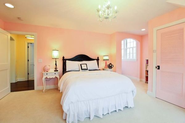 Pale Pink With Fabulous Pale Pink Girl Bedroom With King Size Bed On Cream Rug Mixed With Gorgeous Glass Chandelier And Night Lamps  Girl Bedroom Decoration In Cheerful And Stylish Design 