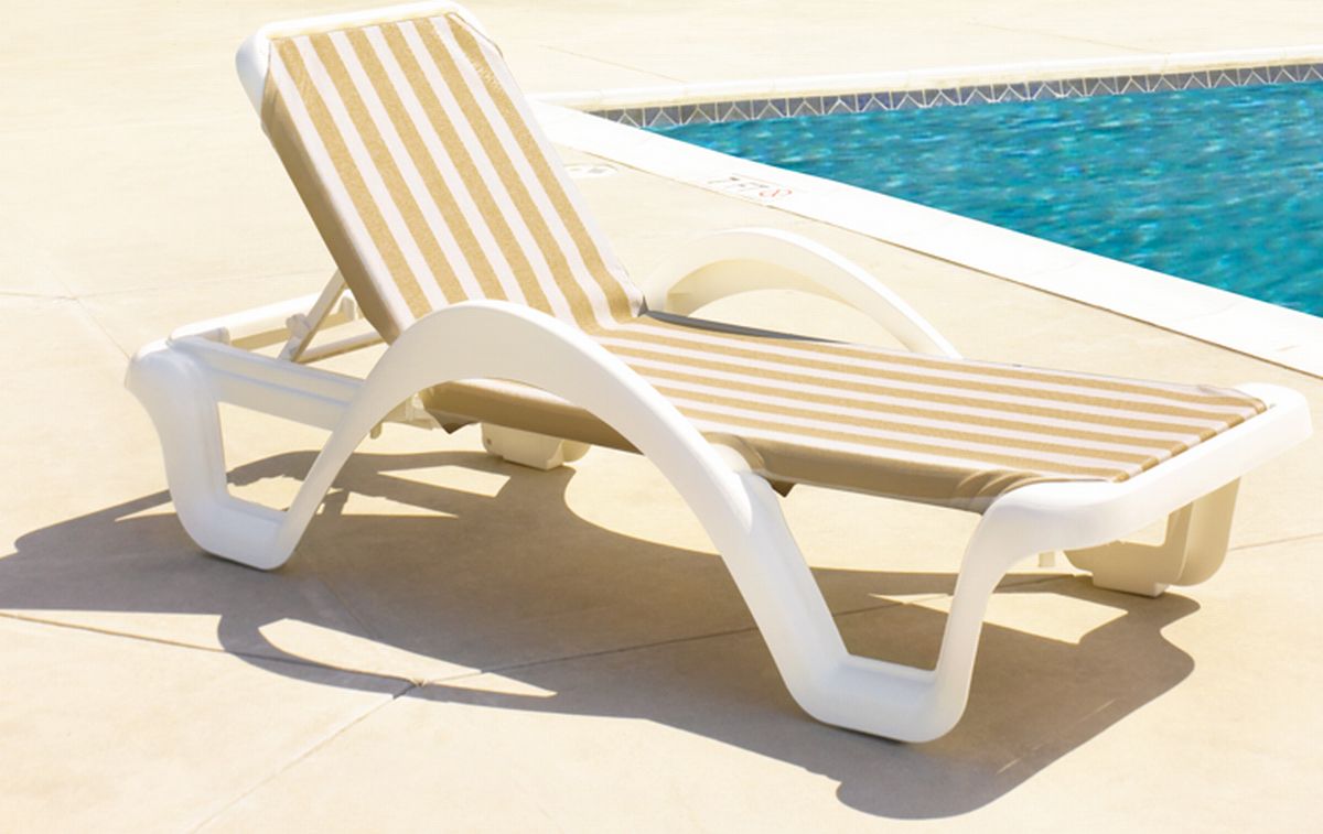 White Legs Lather Fascinating White Legs And Brown Lather For Modern Outdoor Chaise Lounge In Poolside Area Outdoor Outdoor Chaise Lounge For Backyard Pool