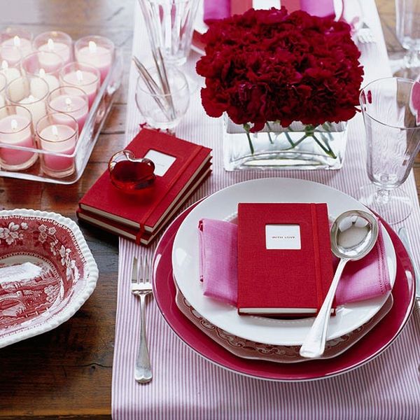 Red Roses Placed Sensational Red Roses Table Decor Placed On Wooden Table With The Red Plates And White Glasses Decoration  Tablescape Design For Celebrating Valentine’s Day 