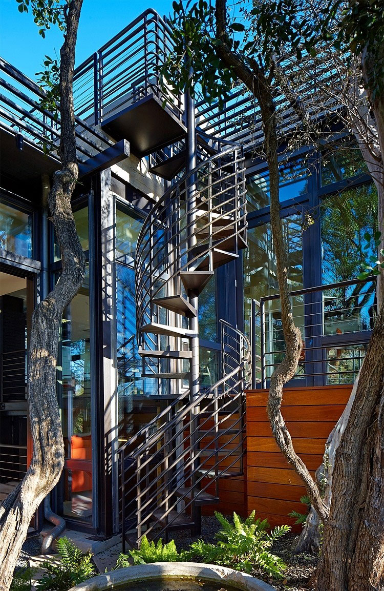 Swirly Staircase Green Sensational Swirly Staircase Outside The Green Lantern House John Grable Architects With Iron Footings And Iron Handrail Architecture Contemporary Family House With Fascinating Kitchen And Glass Walls