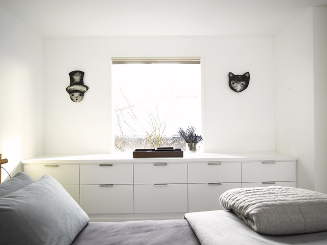 Bedroom With Furniture Small Bedroom With White Dresser Furniture With Minimalist Decorations Furniture  Simple Contemporary Dresser Using Different Colors 