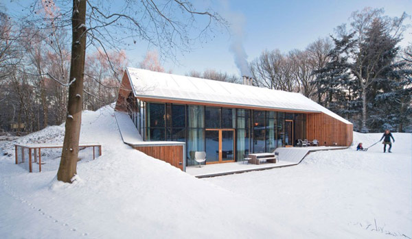 Hills Wooden With Snowy Hills Wooden Wall Construction With Glass Doors Decoration  Modern House Design In A Sloping Snowy Area With An Opened Concept 