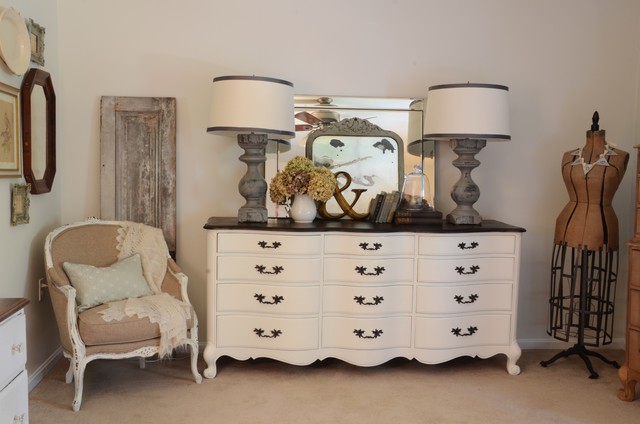 Dressered With Covering White Dressered With Dark Handles Covering The Facade Part To Display Huge Table Lamps Furniture  Elegant White Dresser Design Which You Prefer 
