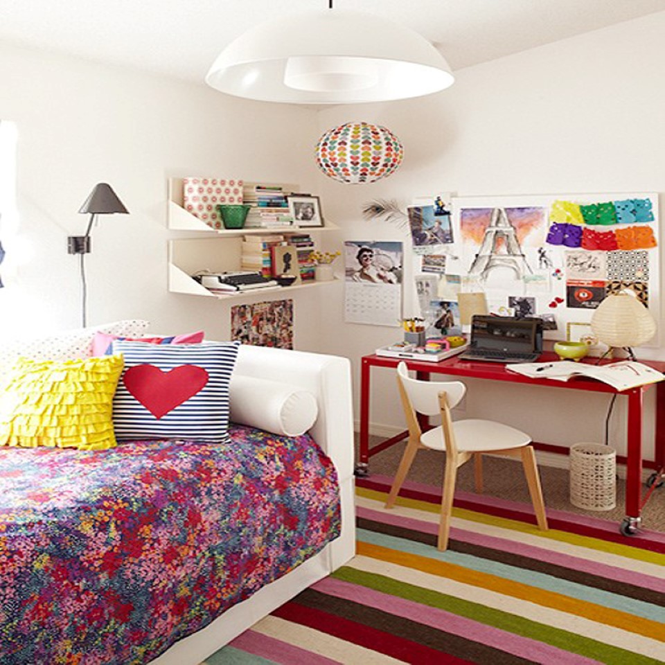 Color Wall In Adorable Color Wall And Lantern In Small Teen Room Decorating Ideas With Rainbow Rug Bedroom Teen Bedroom Decoration With Awesome Look