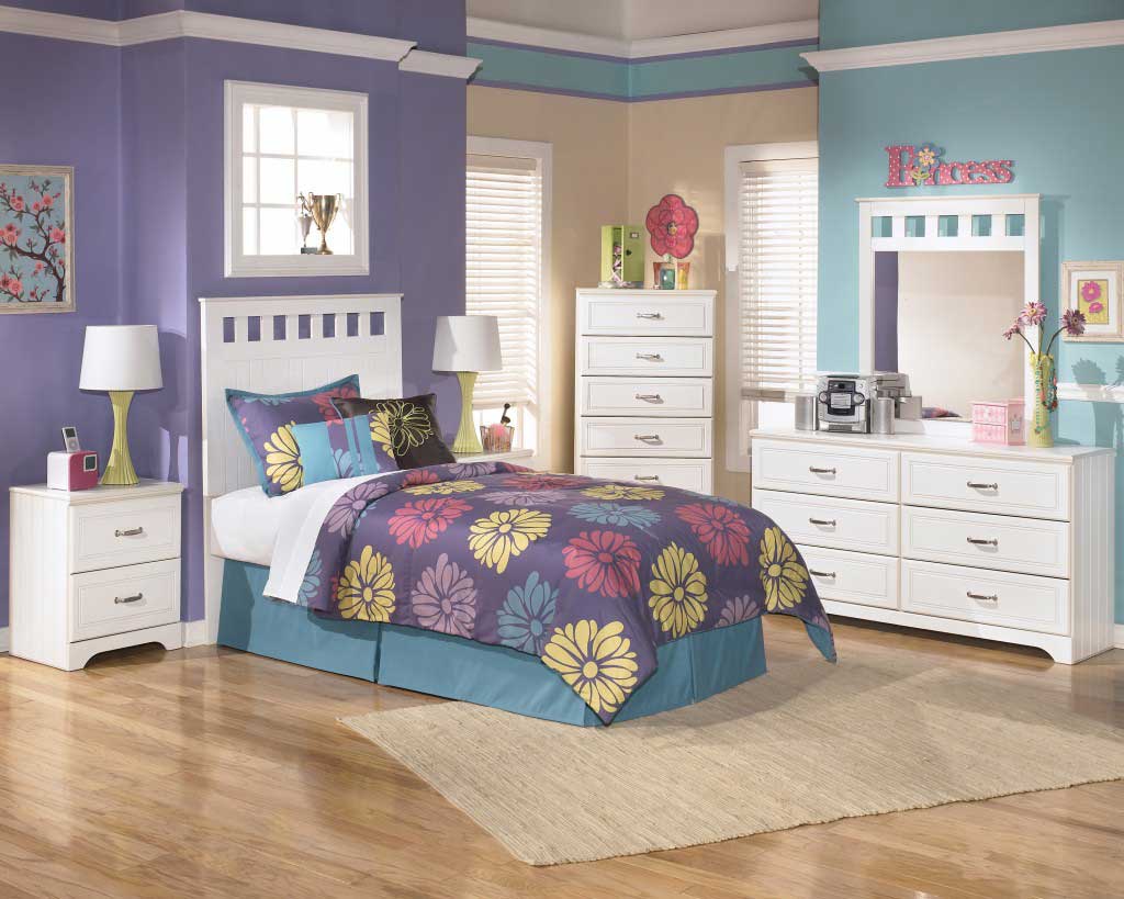Assorted Color Bedroom Awesome Assorted Color Decorating Kids Bedroom Idea With Flower Design Bed Cover Kids Furniture Sets Plus Small White Closet Furniture Kids Bedroom Contemporary Model Bedroom Kids Bedroom Sets: Combining The Color Ideas