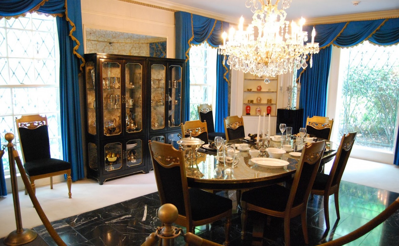 Modern Dining Blue Awesome Modern Dining Room With Blue Curtains Applying Crystal Dining Room Chandeliers Lighting Completed With Oval Table Coupled With Chairs Matched With Black Ceramics Floor Dining Room The Beauty Dining Room Chandeliers