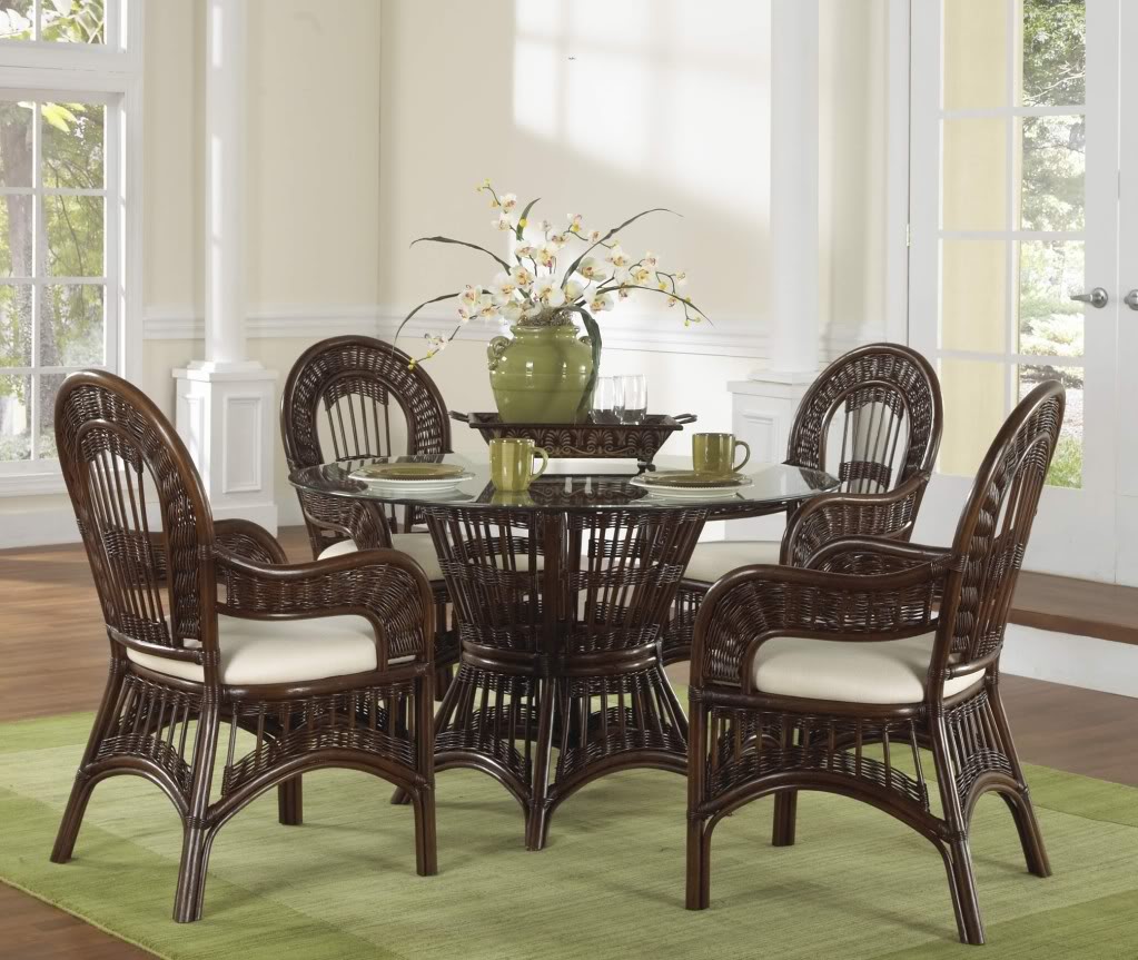 Round Table Top Awesome Round Table With Glass Top Idea And Unique Wicker Dining Chairs Plus Green Area Rug Design Furniture  Comfortable Wicker Dining Chair To Have A Delightful Dinner 