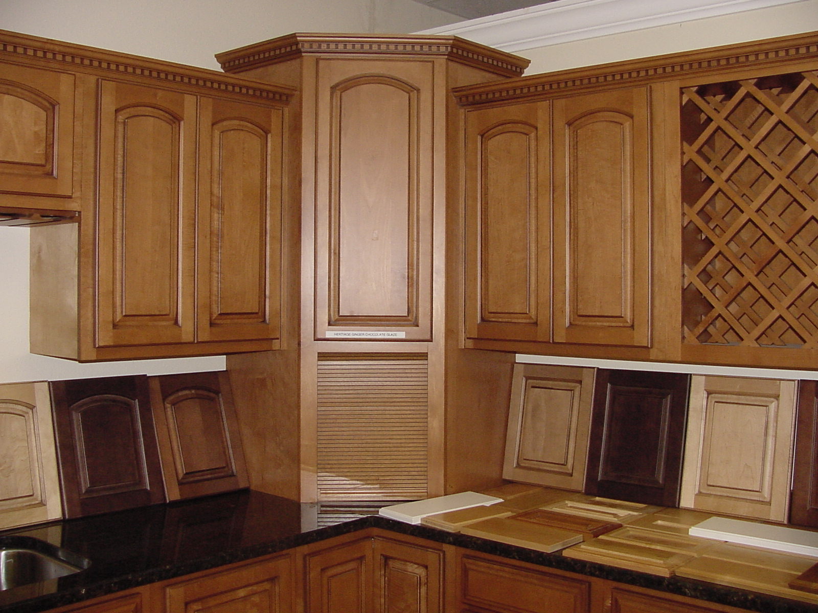 Size For Kitchen Big Size For Wooden Corner Kitchen Cabinet And Brown Color Closed Simple Backsplash Model Closed Black Countertop Color Plus Single Sink Kitchen Corner Kitchen Cabinet: What To Do To Avoid Awkward Look On It