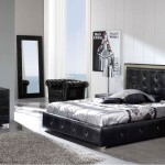 Medium Bed Bedroom Captivating Medium Bed Of Traditional Bedroom With Twin Night Lamps On Nightstand Furnished With Vanity Of Black Bedroom Furniture And Completed With Chair Bedroom Black Bedroom Furniture For The Elegant Sense