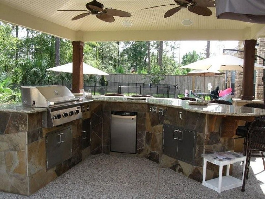 Refrigerator And Access Compact Refrigerator And Stainless Steel Access Door Storage Feat Fabulous Outdoor Kitchen With Ceiling Fans Idea Kitchen Outdoor Kitchen Design For A Wonderful Patio