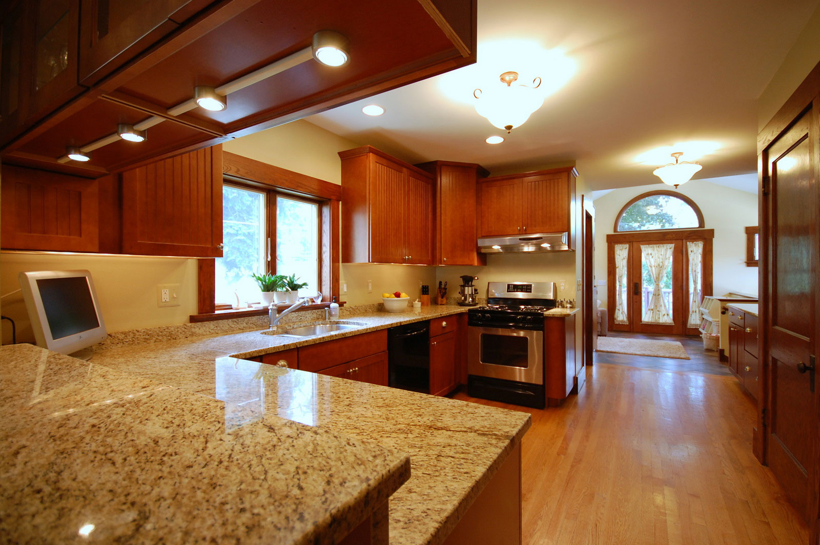 Kitchen Design With Contemporary Kitchen Design Interior Decorated With Marvelous Wooden Kitchen Cabinet And Cream Granite Kitchen Countertops Decor Kitchen Popular Granite Kitchen Countertops You Can Recreate At Home!