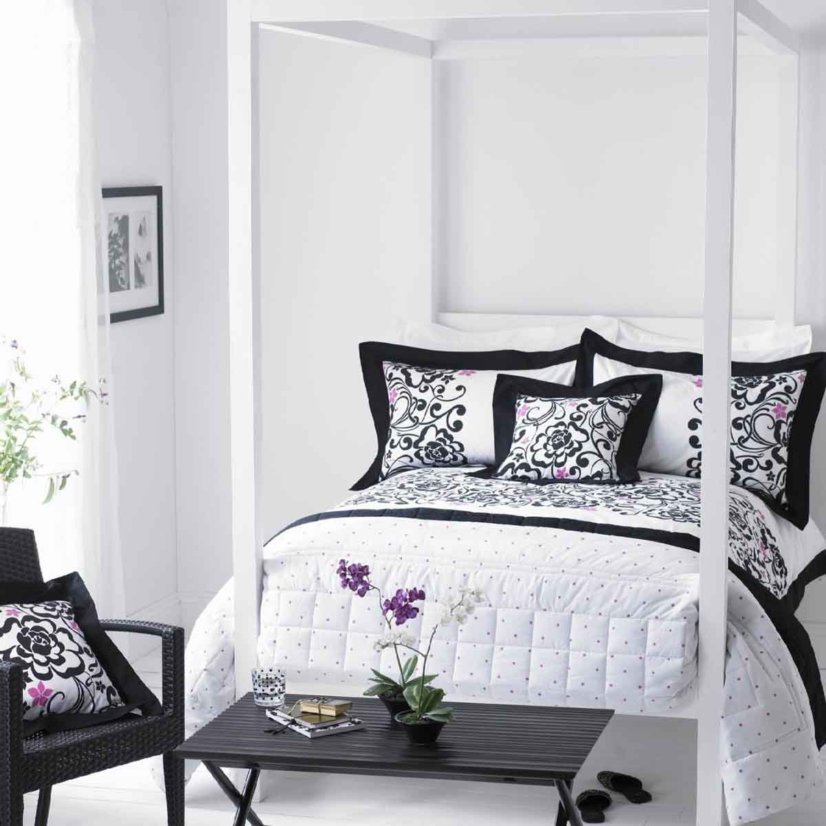 Black White With Cute Black White Bedroom Decor With Four Poster Bed Design And Decorative Bed Cover Ideas Beside Bedroom Chairs Bedroom 23 Marvelous Black And White Bedroom Design Full Of Personality