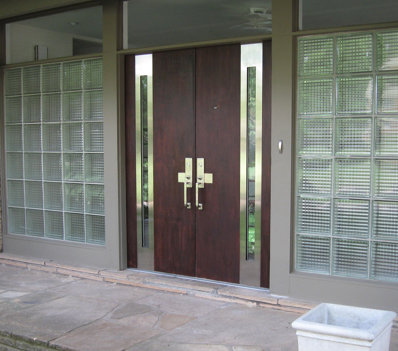 Entrance With Door Enchanting Entrance With Modern Front Door Ideas Applying Dark Brown Color Combined With Door Levers In Silver Color And Completed With Small Glass Screens On Side Door Exterior Front Door Ideas: The “Face” Of The House