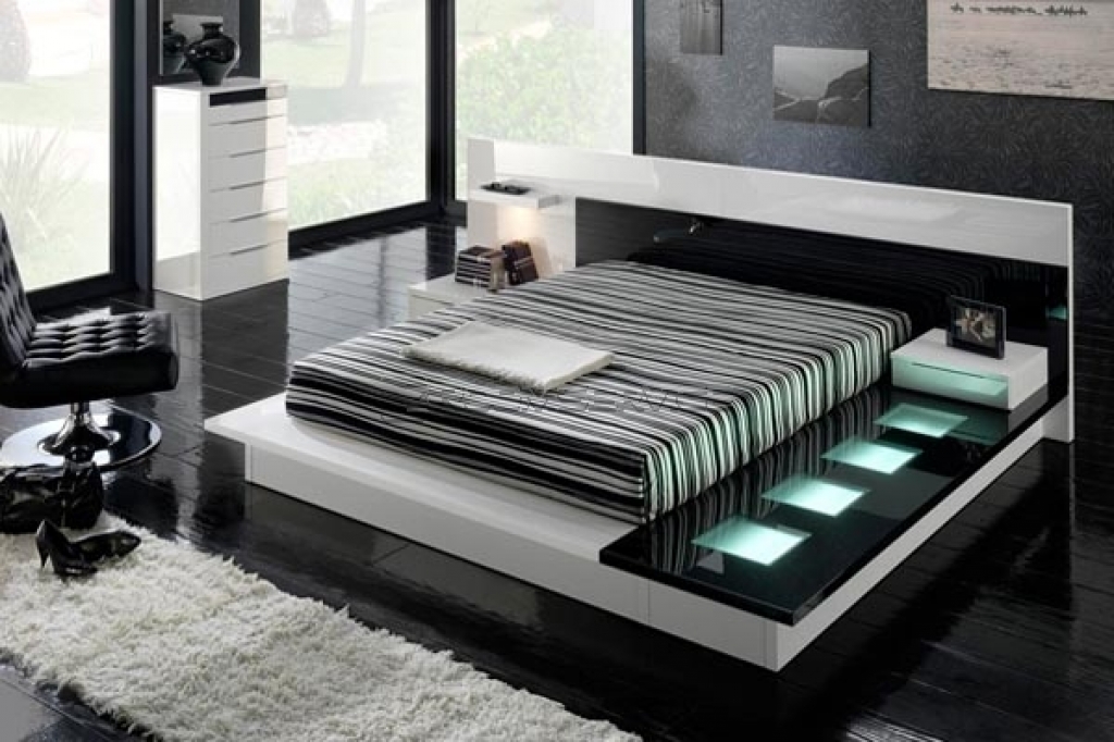 Black White With Exotic Black White Bedroom Decoration With Low Profile Bed Design And White Runner Rugs Under Lounge Chairs Bedroom 23 Marvelous Black And White Bedroom Design Full Of Personality