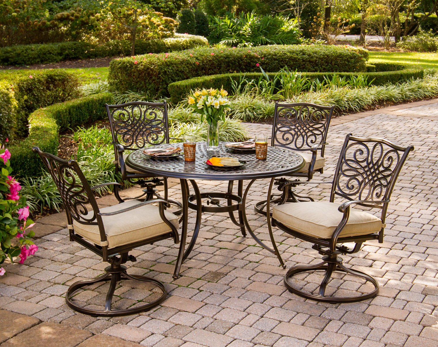 Patio With Room Fascinating Patio With Round Dining Room Tables Completed By Vase Flowers Decoration And Dining Fixtures Also Furnished With Pedestal Chairs Dining Room Perfect Round Dining Room Tables