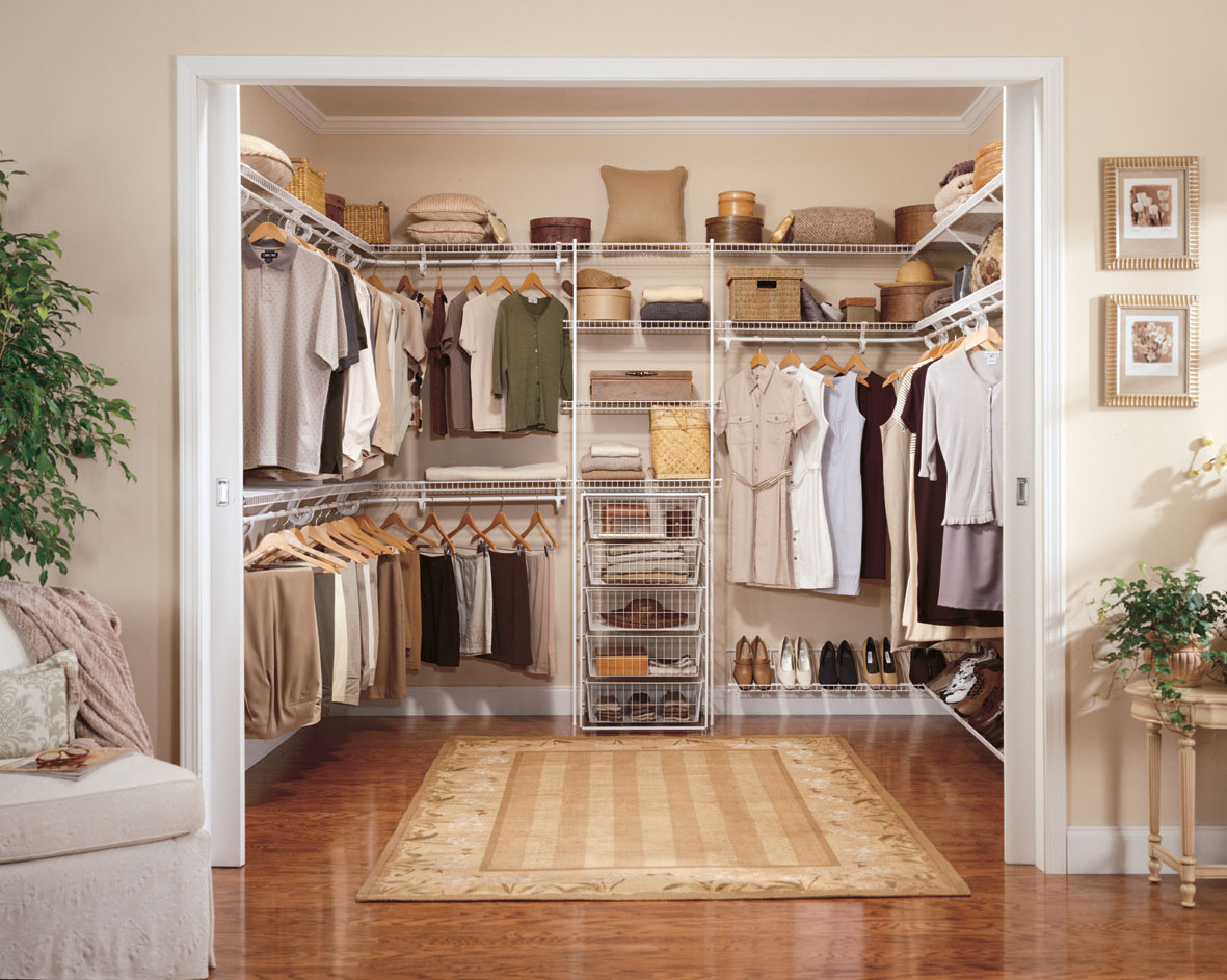 Walk In With Marvelous Small Walk In Closet Ideas With Traditional Style Using Steel Shelving Design And Wooden Flooring Combined With Vintage Rug Decoration 10 Cozy Small Walk In Closet Ideas To Strike Your Fancy