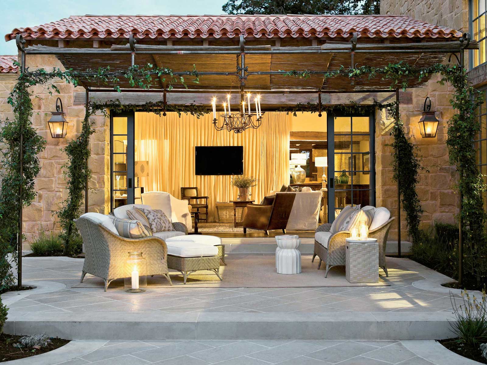 Outdoor Living Traditional Minimalist Outdoor Living Spaces Using Traditional Outdoor Sofa And Classic Pergola Design For Home Inspiration Exterior Futuristic Home With Wooden Furniture And Outdoor Living Space