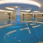 Swimming Pool Modern Modish Indoor Swimming Pool Design With Modern Style Using Pillar Decoration And Good Lighting Style For Home Inspiration Pool Indoor Swimming Pool Covered In Awesomeness