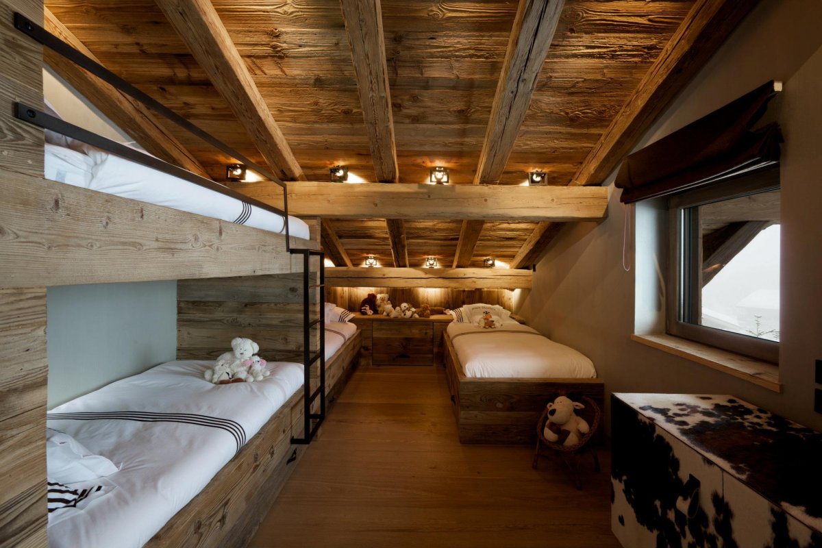 Interior Design Decorated Rustic Interior Design In Bedroom Decorated With Bunk Bed Made From Wooden Material Using Wooden Ceiling And Floor Ideas Interior Design Rustic Interior Design With Nature’s Fusion Charm