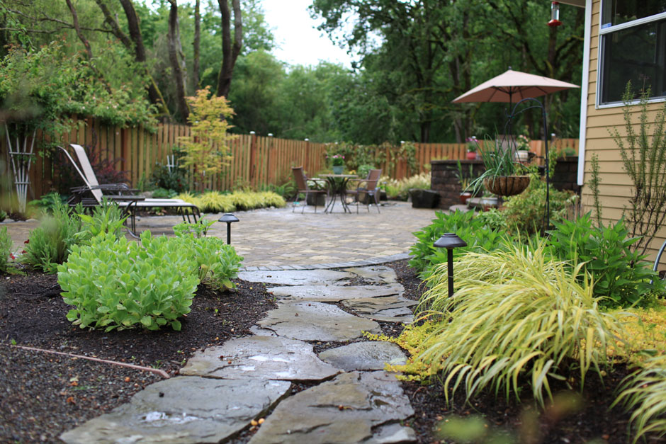 Brown Parasol Soothing Shady Brown Parasol Mixed With Soothing Backyard Design With Natural Slate Garden Path Ideas Garden Making A Wonderful Garden Path Ideas Using Stones