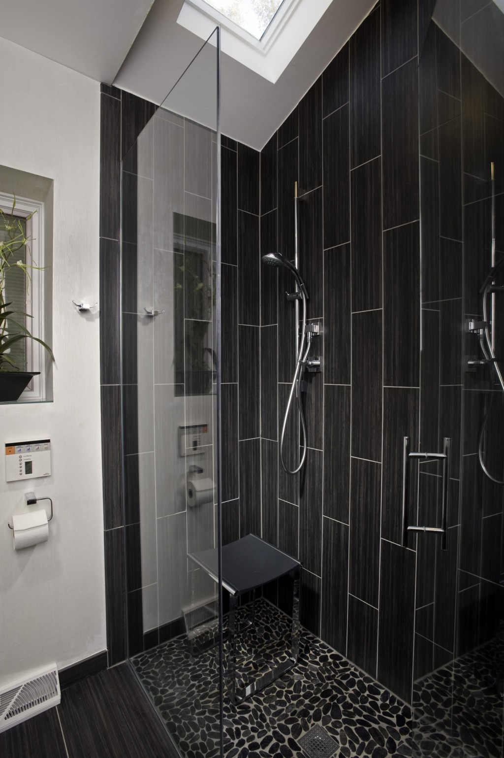 In Cubical With  Bathroom  Attractive And Safe Floor Tiles For Shower 