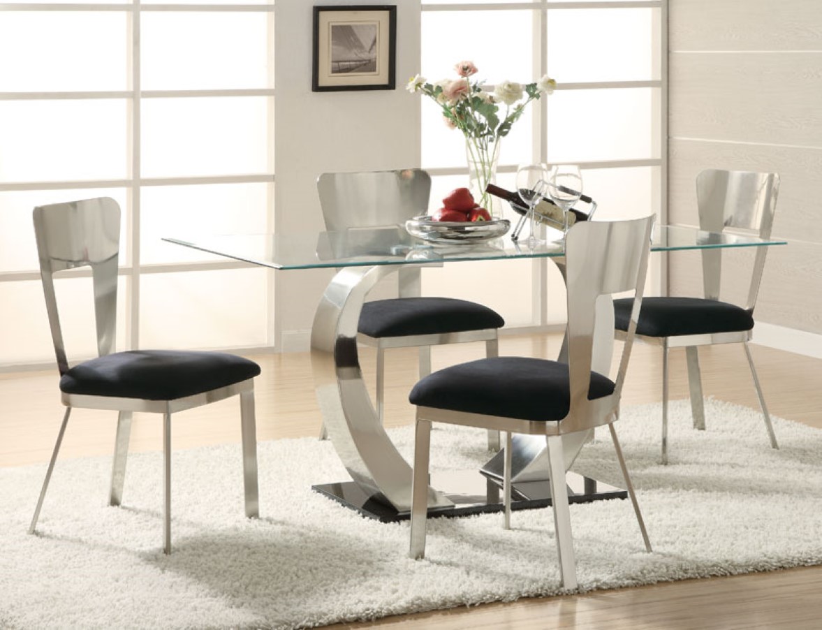 White Rug Dining Smooth White Rug With Glass Dining Table Plus Modern Black Dining Room Chairs Design Dining Room 10 Modern Dining Room Chairs That Inspire Your Design Creativity