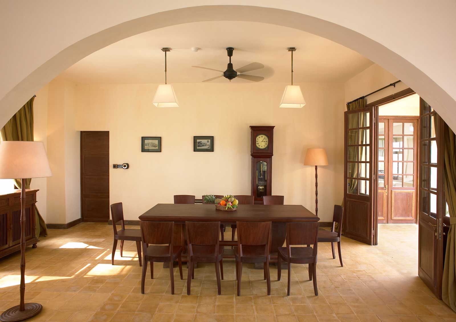 Dining Room Spanish Traditional Dining Room Ideas Decorating Spanish Flare For 10 Persons With Classy Chocolate Expanding Dining Table Design And Cute Pendant Lamps Idea Also Elegance Pastel Wall Paint Colors Design Dining Room The Best Simple Dining Room Ideas