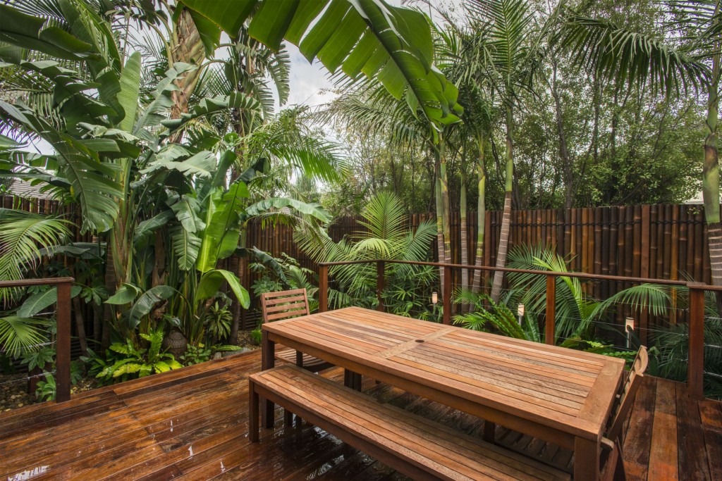 Garden Idea Wood Tropical Garden Idea And Cool Wood Fence Design Also Outdoor Dining Area With Rectangular Table Plus Bench  Outdoor  Bringing Natural Texture With Wood Fence Design 