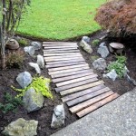 Reclaimed Wood On Awesome Reclaimed Wood Pathway Design On Small Garden With Stone On Mulch With Green Lawn And Granite Outdoor Beautiful Backyard Ideas Prettifying Your Outdoor Space